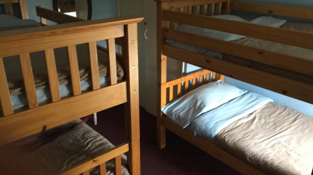 Pantyrathro International Hostel Carmarthen Esterno foto